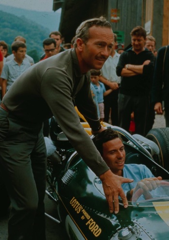 Coloin au côtés de Jim pour la démonstration avec la Lotus 38